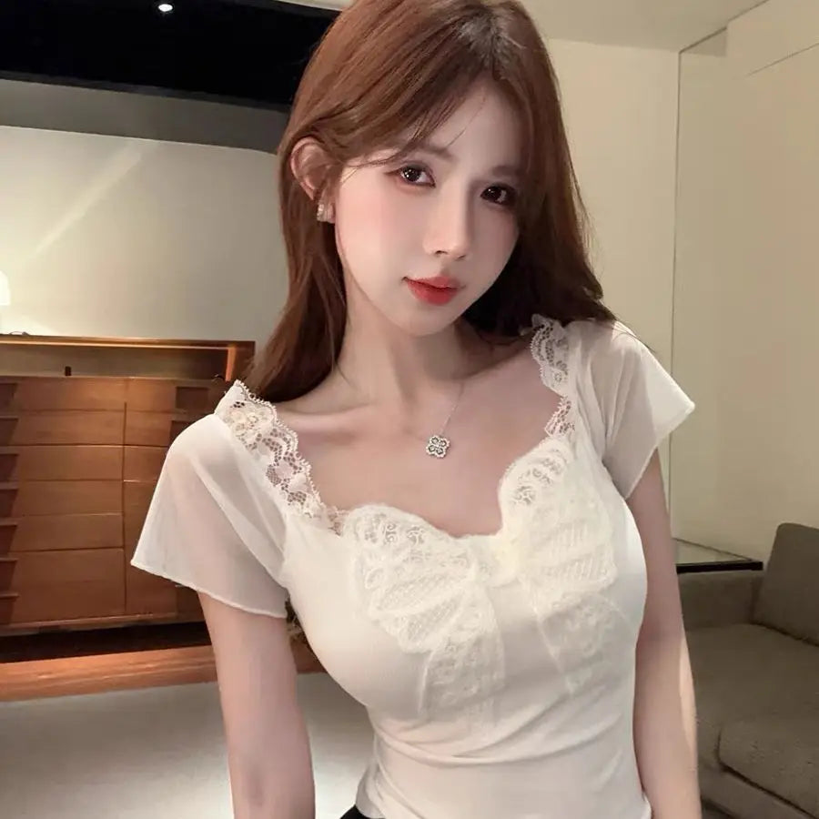 Short-sleeved T-shirt