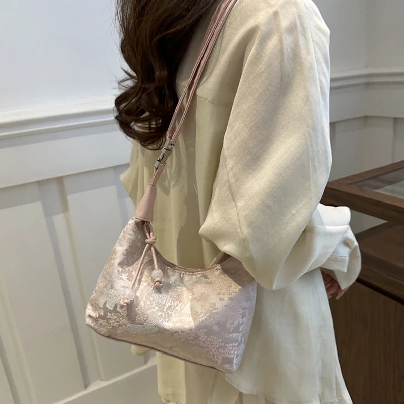2025  Chinese Style Fine Embroidery Ladies Handbags
