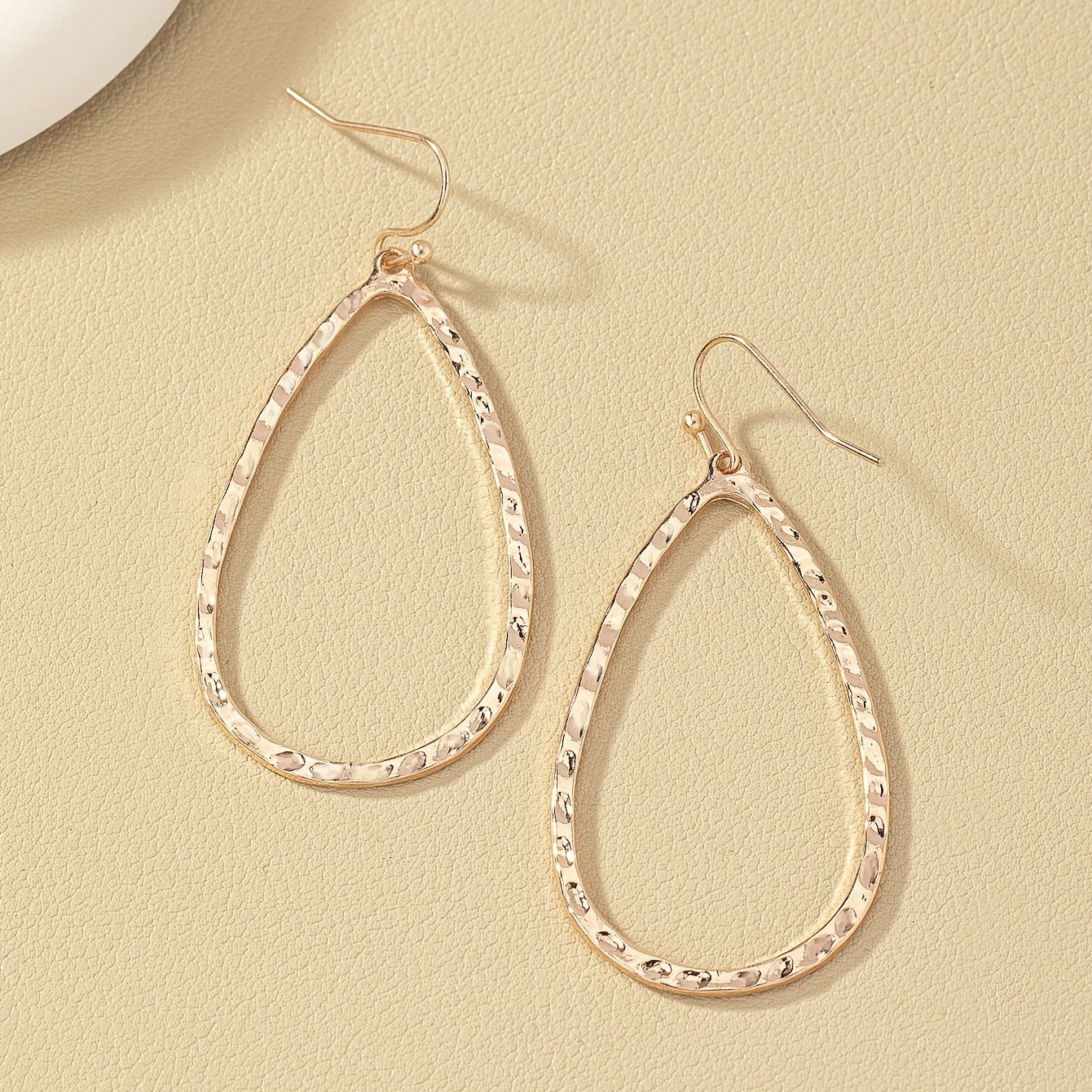 Hollow Dainty Water Drop Shape Pendant Drop
